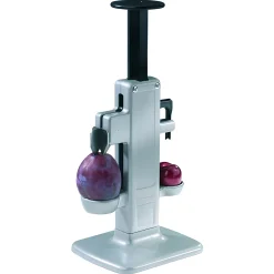 Kirschen- und Pflaumenentsteiner